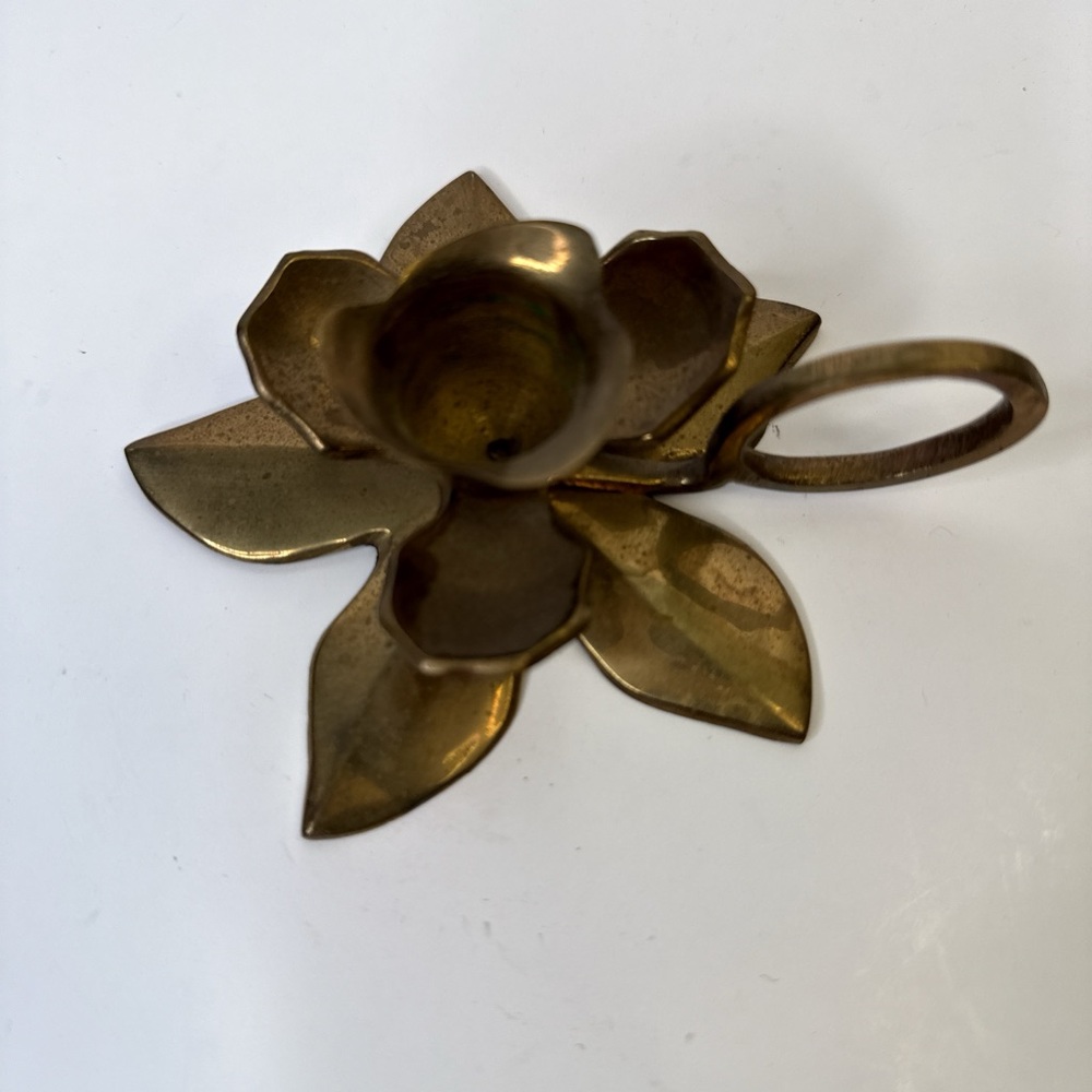 Vintage Brass Flower Candle Holder – Petal Design with Handle